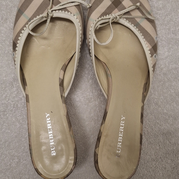 Burberry Women's Tan and Cream Check Mules - Picture 1 of 2